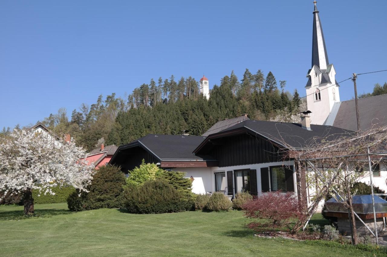 V Gemuetliches Gartenhaus Smihel nad Pliberkom Exterior photo